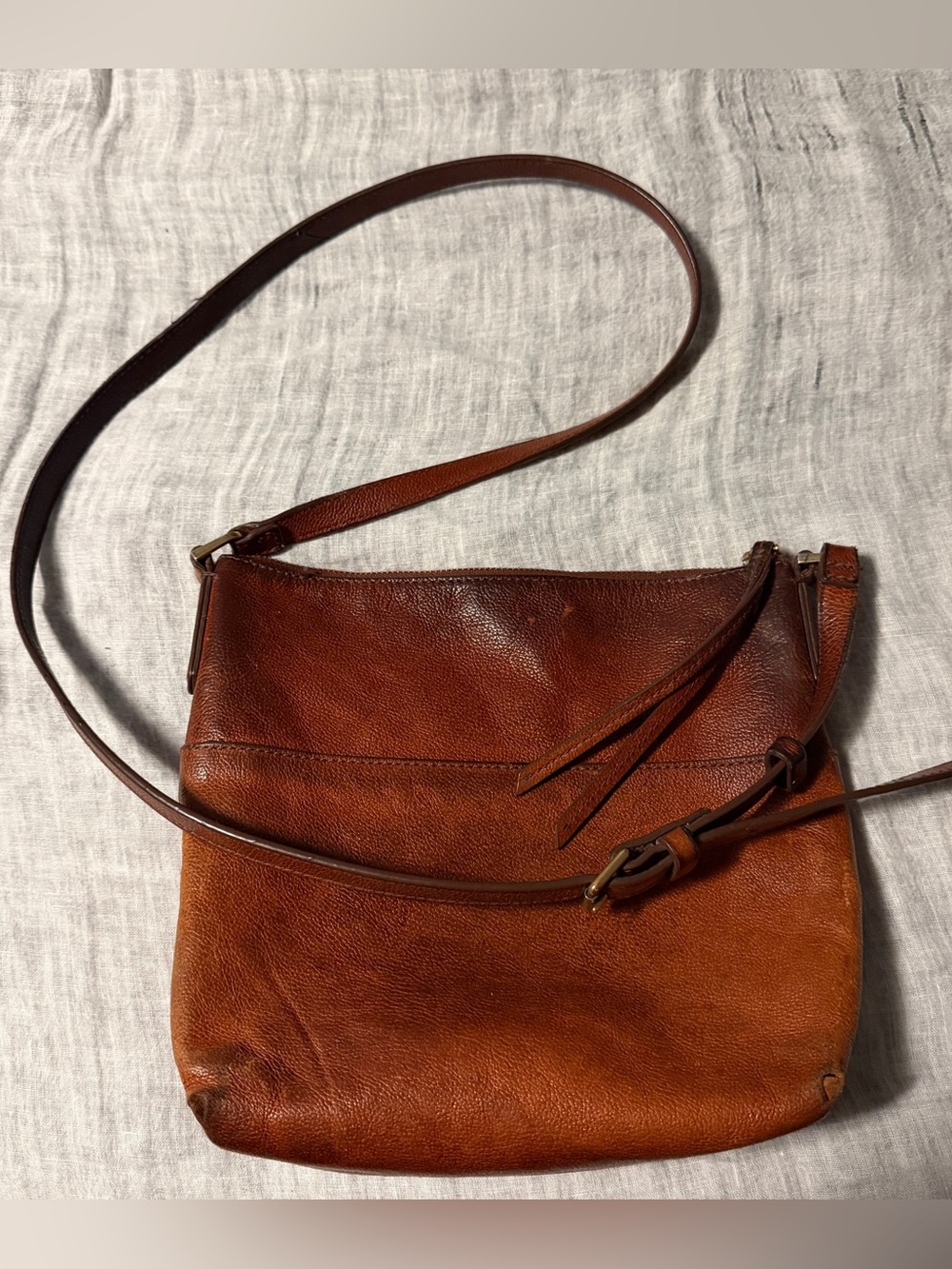 Fossil distressed Brown leather crossbody bag with adjustable strap